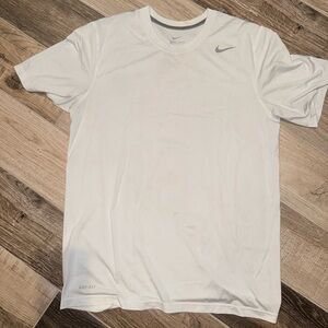 Nike Men's Classic White Tee M